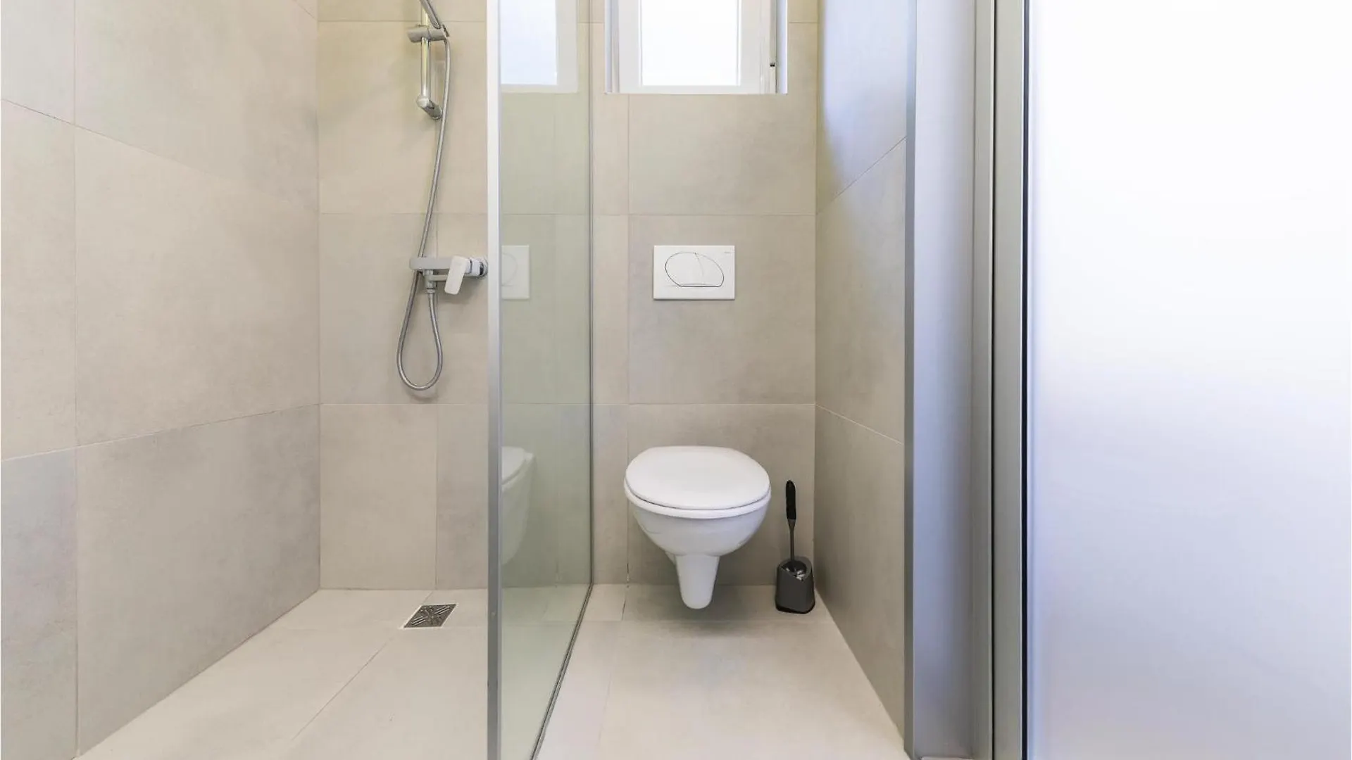Beautiful Home In Kastel Stari With Jacuzzi Kaštel Novi